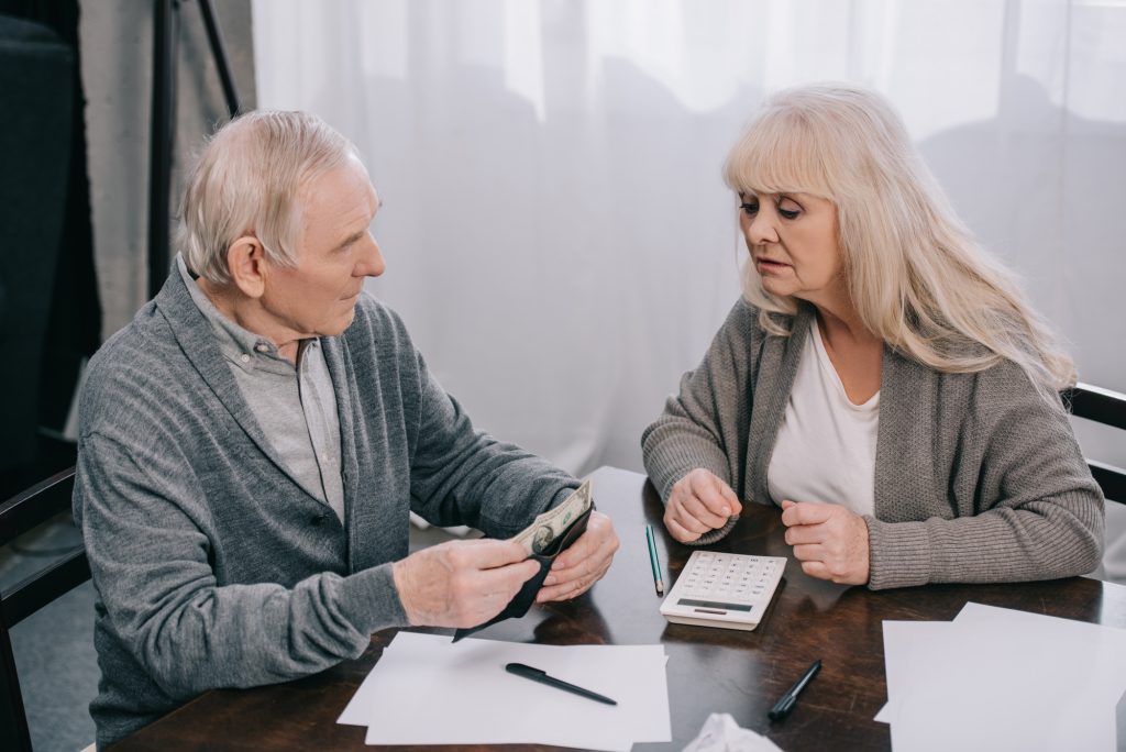 Hitelfelvétel nyugdíjasként – milyen dokumentumokra van szükség?