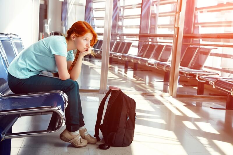 Mit tehetsz, ha késik a repülőjáratod, vagy törlik azt?