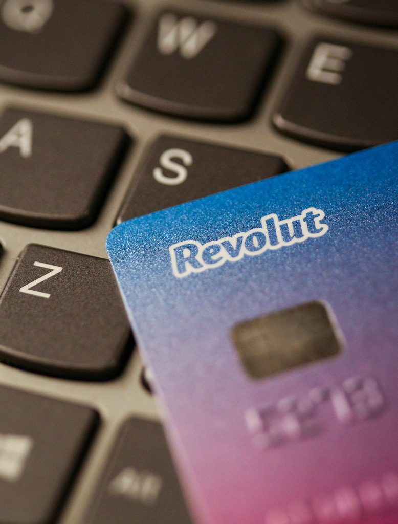 Revolut bankszámlák és bankkártyák