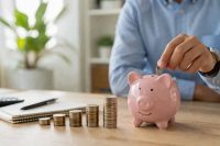 Hova teszik a magyarok a pénzüket 2026-ban? Meglepő válaszok legújabb podcastunkból